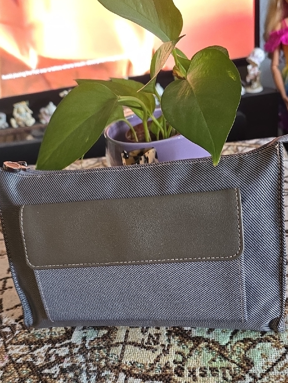 BVLGARI  Parfume Pouch (Emirates)